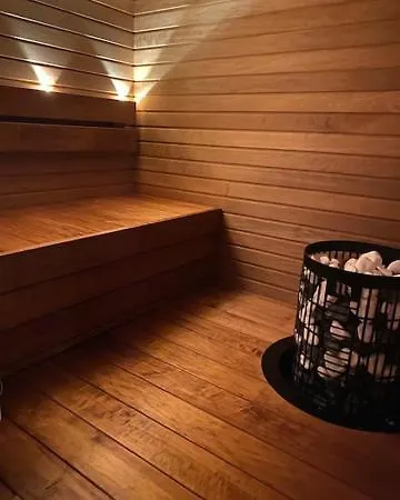 & Ravintola Martinhovi Raisio