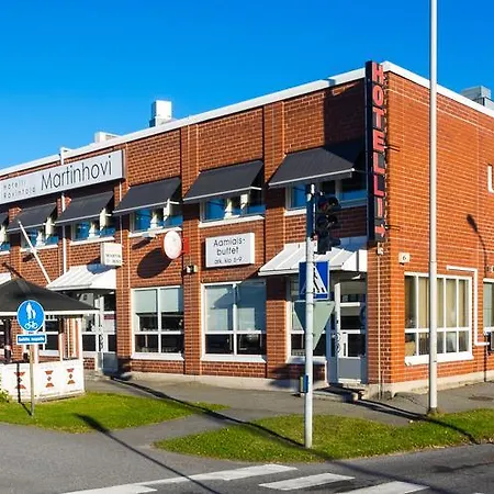 & Ravintola Martinhovi ホテル