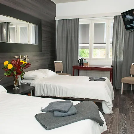 & Ravintola Martinhovi Szálloda 3*