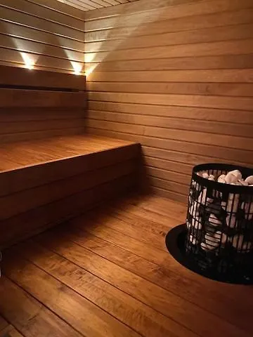 & Ravintola Martinhovi Raisio